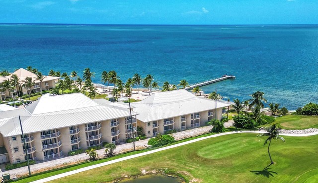 Perfect Getaway! 2 Island View Units, Outdoor Pool, Near Cayman Turtle Center! in West Bay