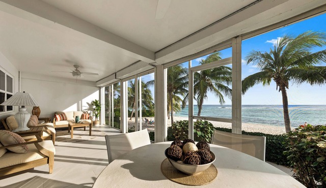 Swim With Turtles! Uncrowded Oceanfront Retreat on Beautiful Spotts Beach