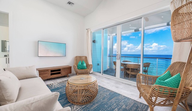 Upstairs Oceanfront Cabana with stunning views