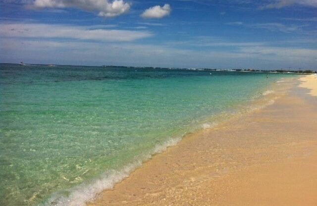 Simply the Best at the Most Reasonable Price-Cayman Reef Resort #2