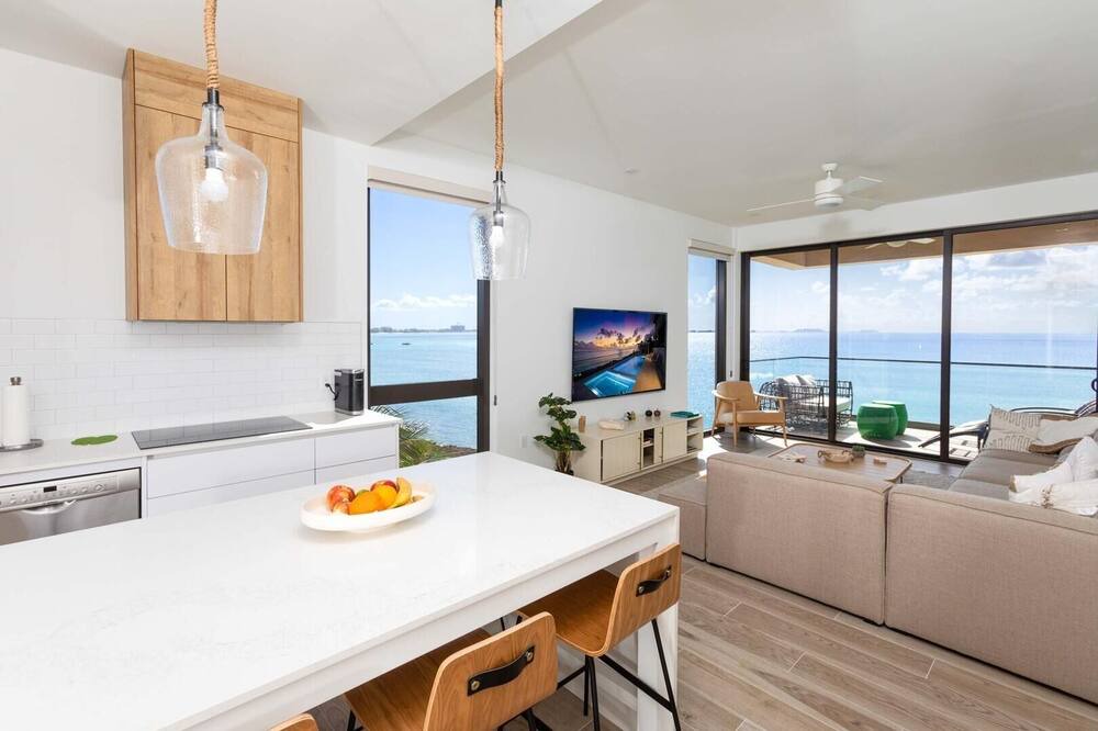 Northwest Point Condo | Seadreams Boutique Oceanfront Condos