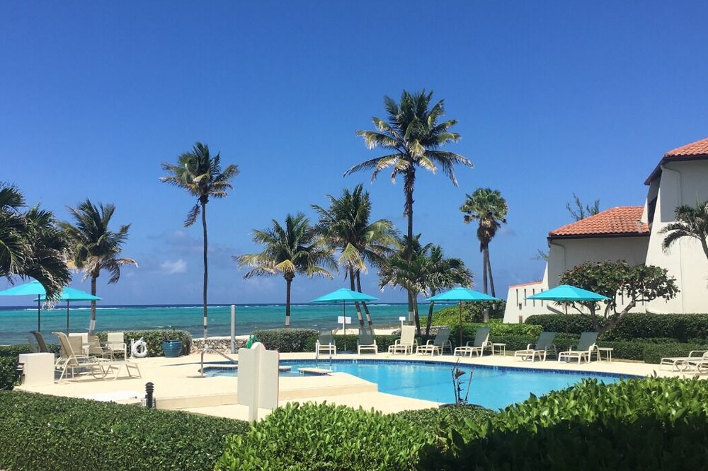 West Bay House | Minutes From 7 Mile Beach