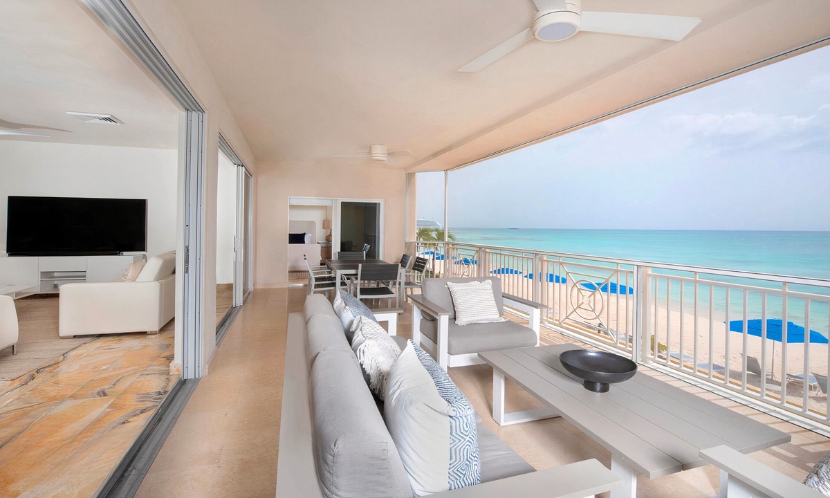 Seven Mile Beach Apartment | Laguna Del Mar