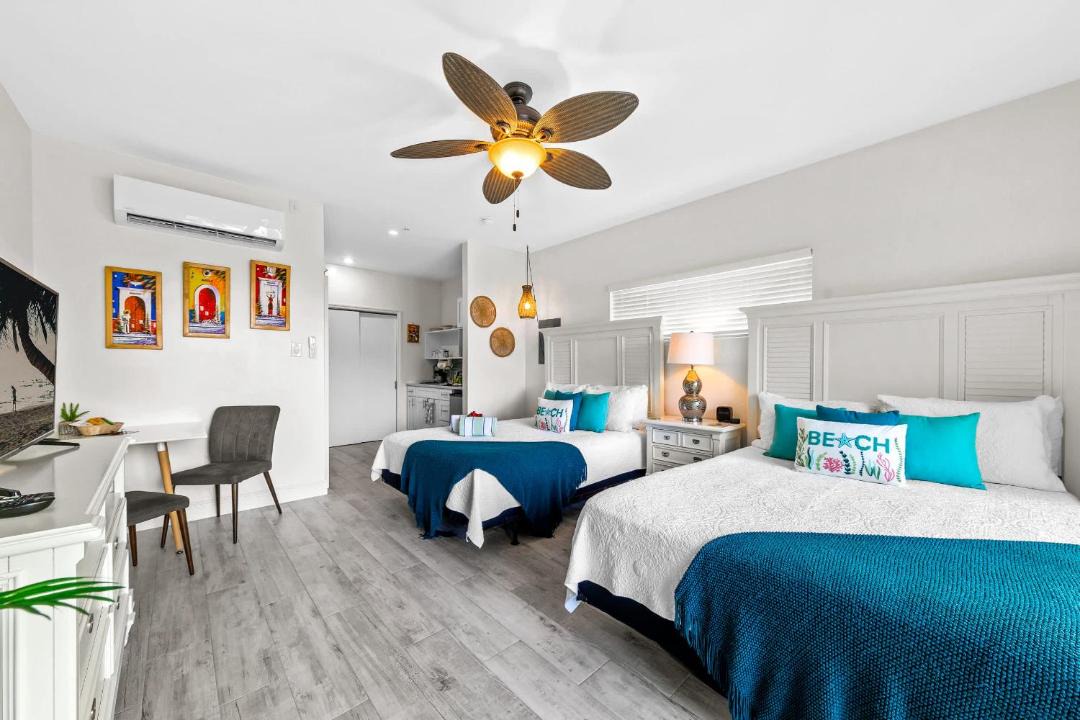 Colliers Bay House | The No Problem at Cottages