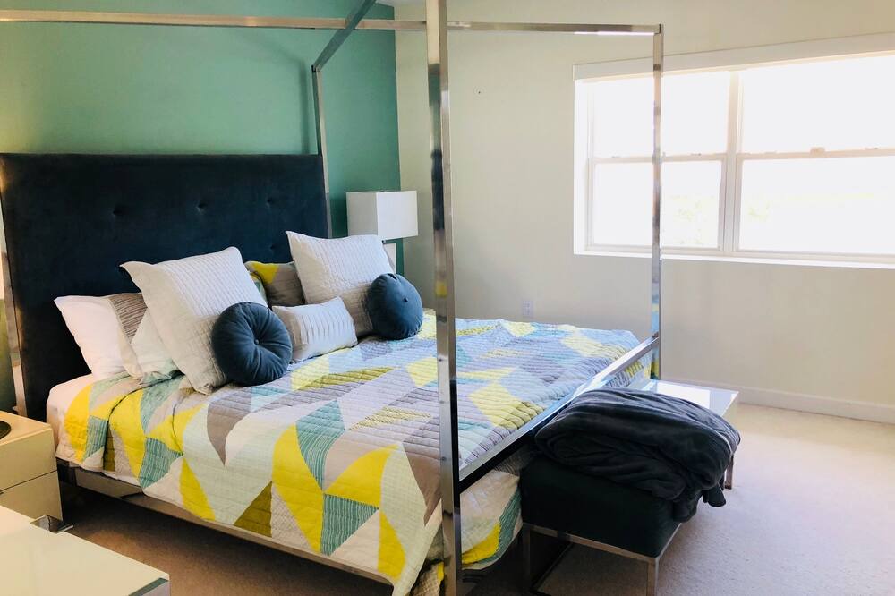 Photo of Bedroom in Northwest Point