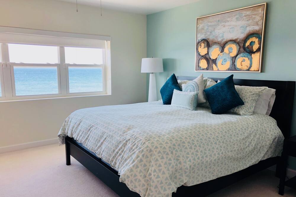 Photo of Bedroom in Northwest Point