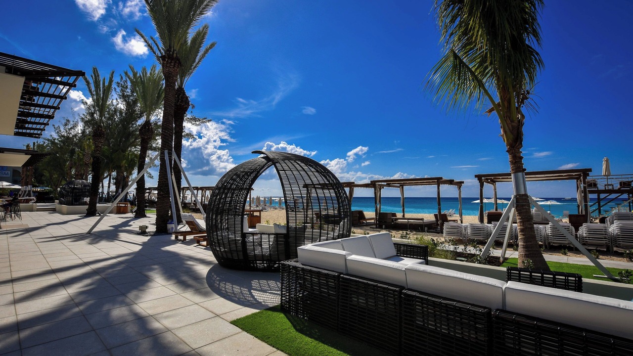 Photo of Outdoor in Seven Mile Beach