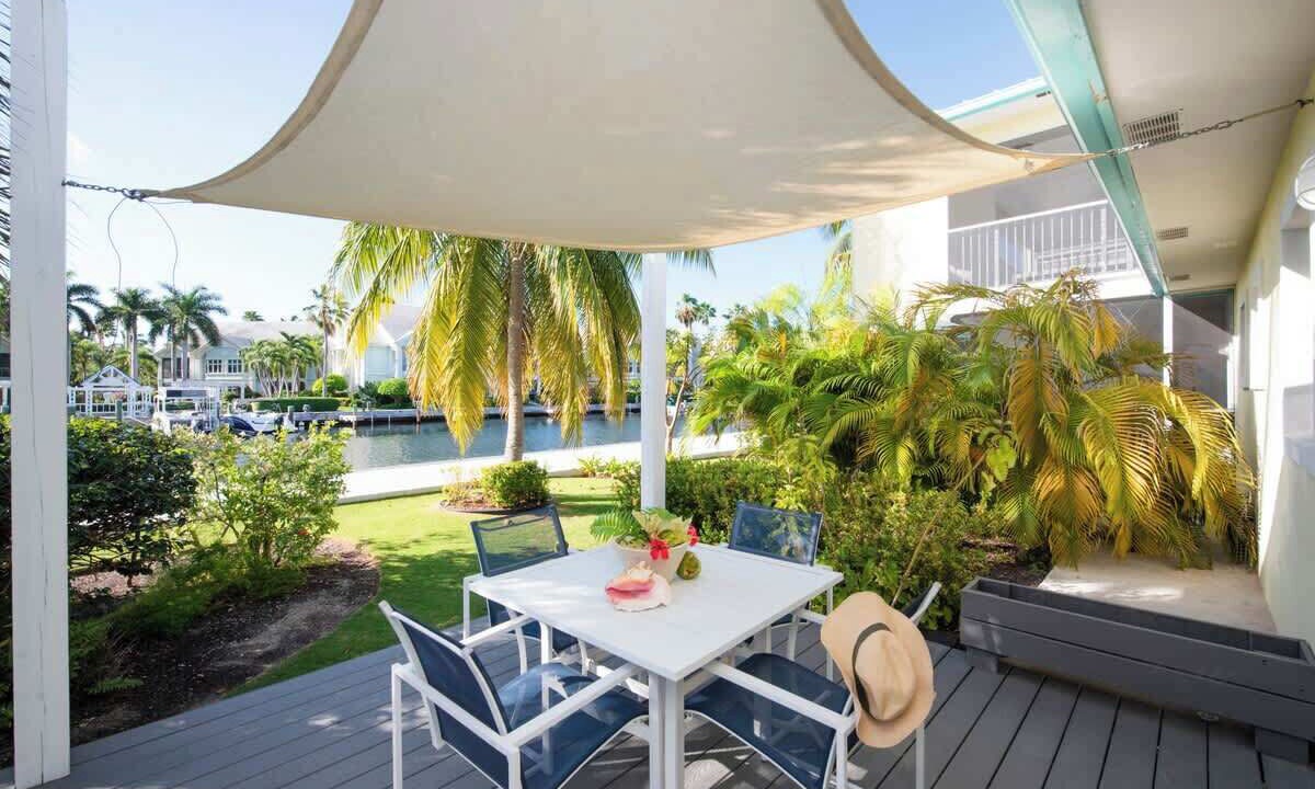 Photo of Outdoor in Seven Mile Beach