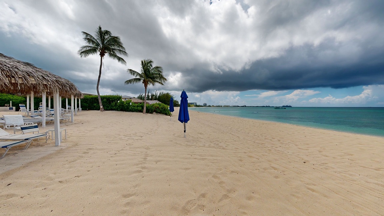 Photo of Others in Seven Mile Beach