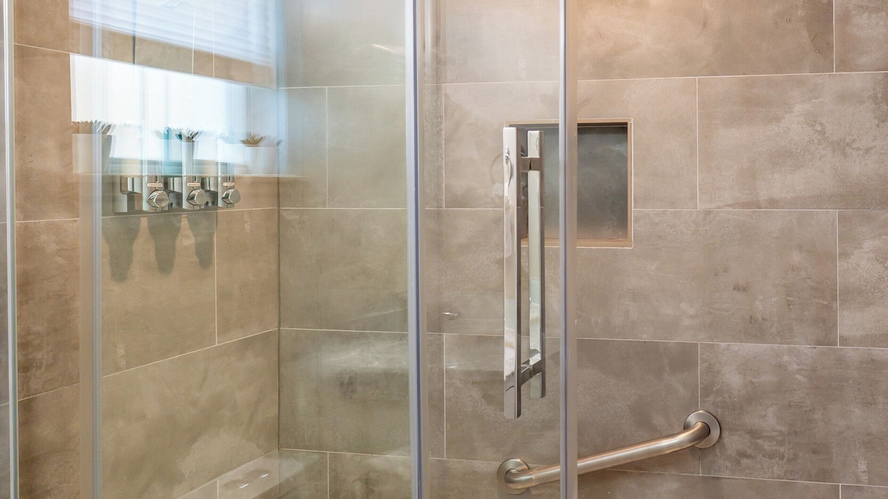 Photo of Bathroom in Seven Mile Beach