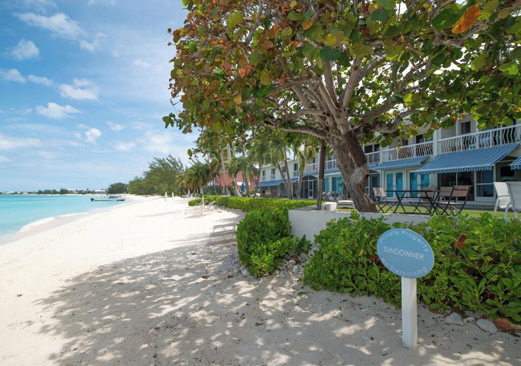 Photo of Others in Seven Mile Beach