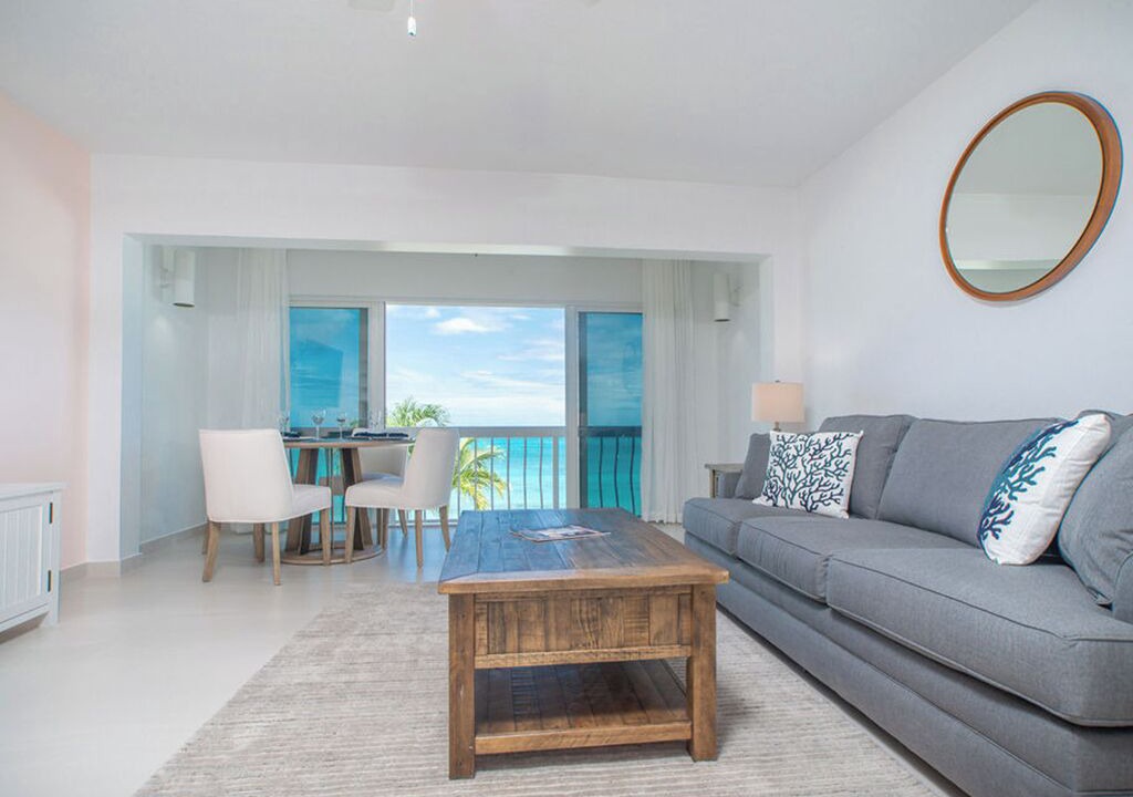 Photo of Livingroom in Seven Mile Beach