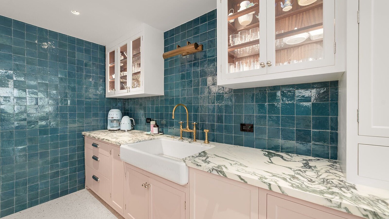 Photo of Bathroom in West Bay