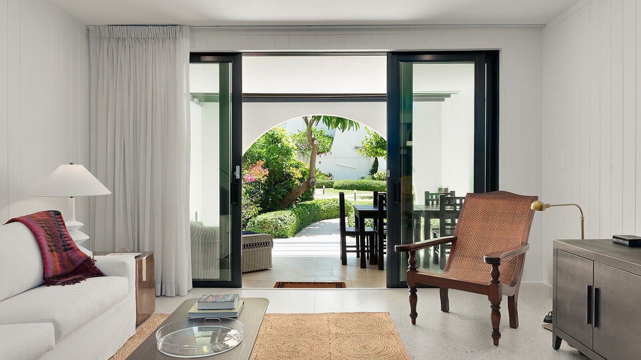 Photo of Livingroom in West Bay