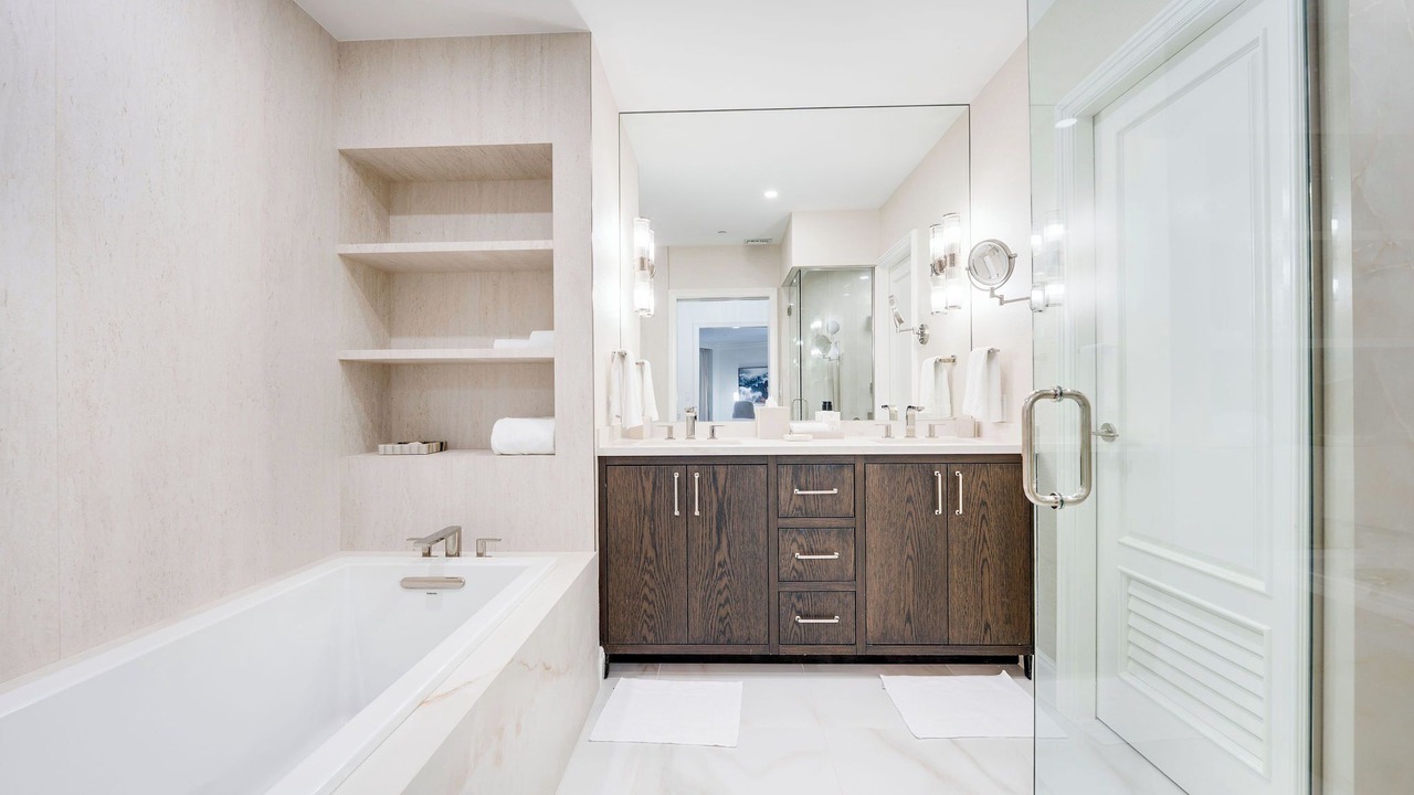 Photo of Bathroom in Seven Mile Beach