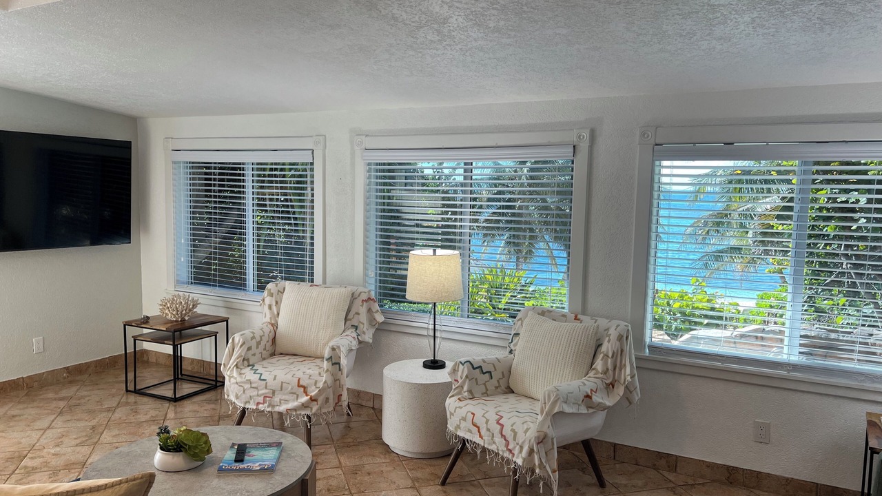 Photo of Livingroom in Bodden Town