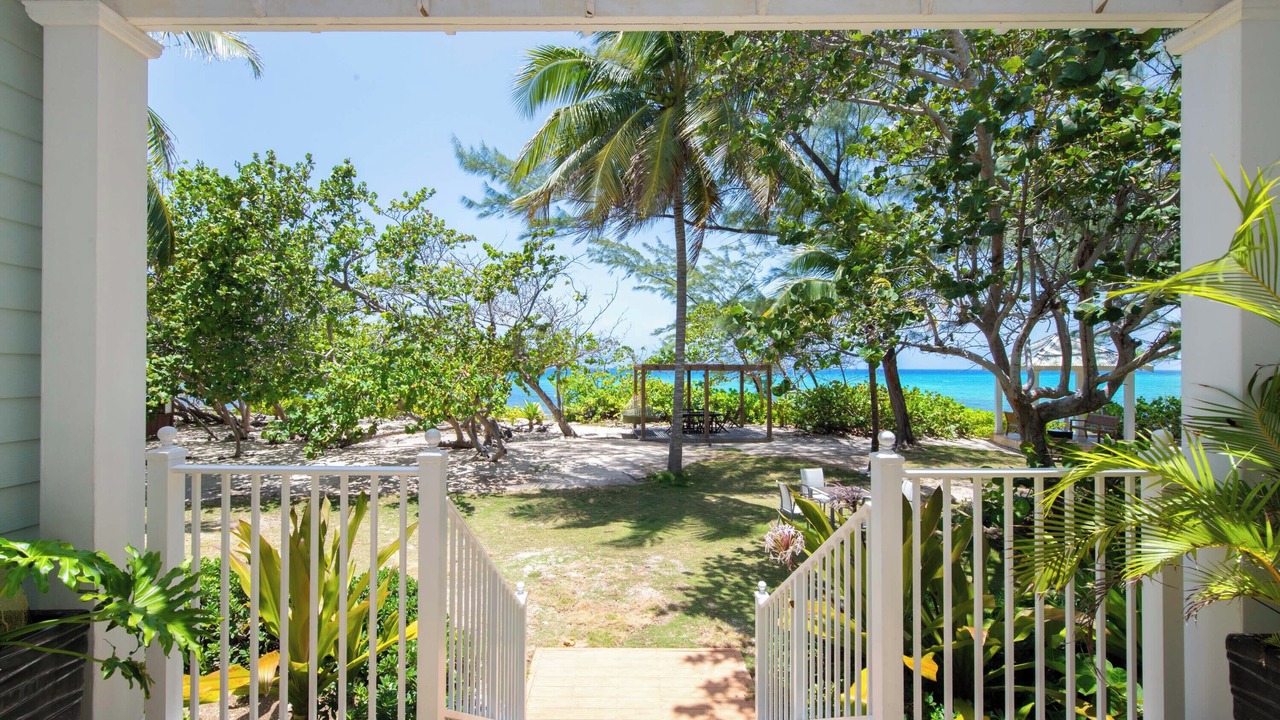 Photo of Outdoor in West Bay