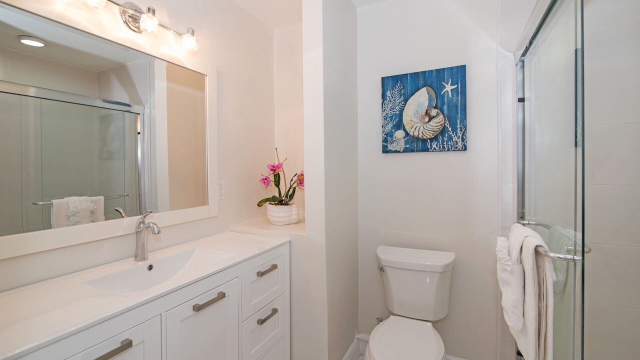 Photo of Bathroom in Seven Mile Beach