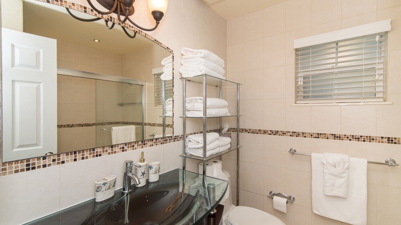Photo of Bathroom in Seven Mile Beach