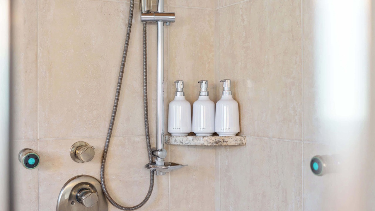 Photo of Bathroom in Bodden Town