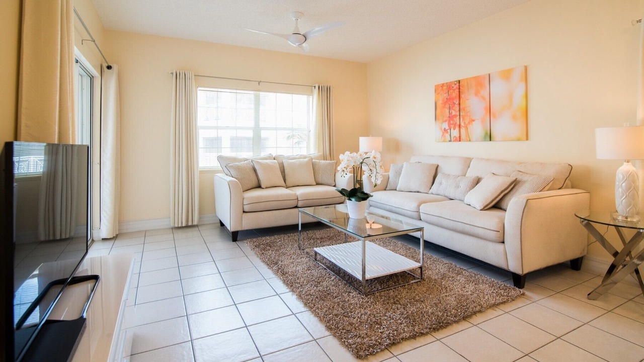 Photo of Bedroom in Seven Mile Beach