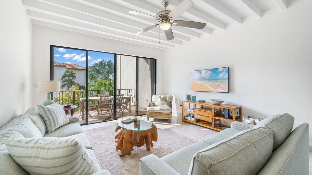Photo of Livingroom in West Bay