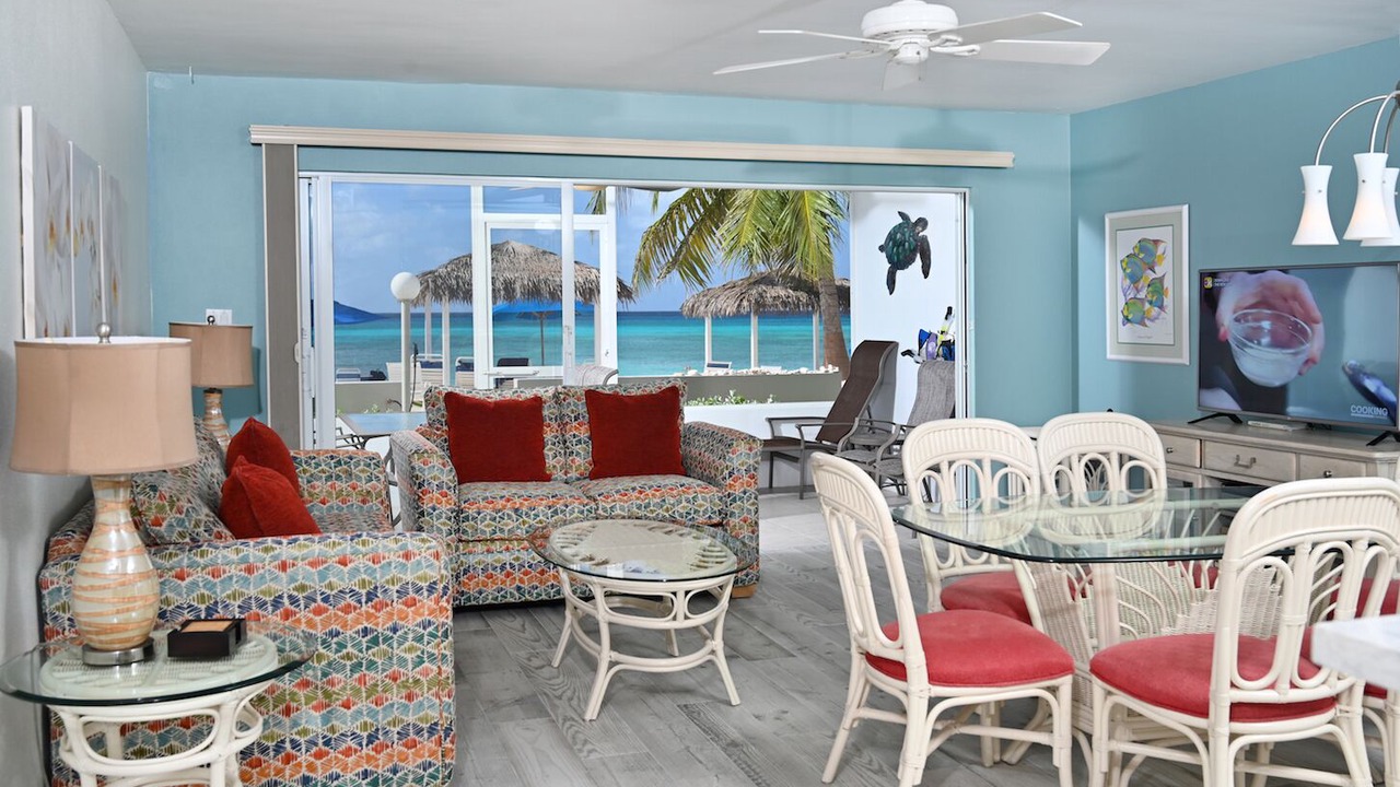 Photo of Livingroom in Seven Mile Beach
