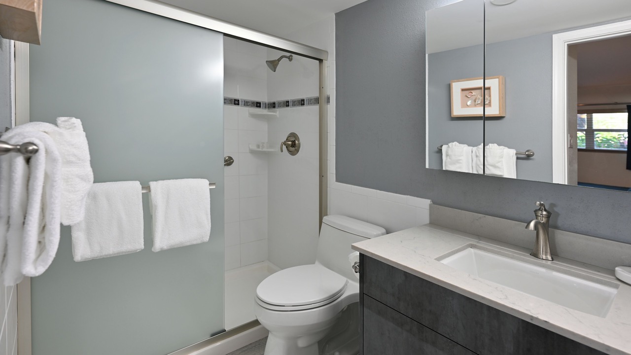 Photo of Bathroom in Seven Mile Beach