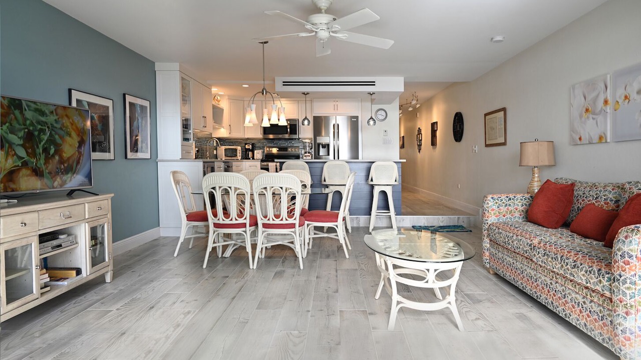 Photo of Livingroom in Seven Mile Beach