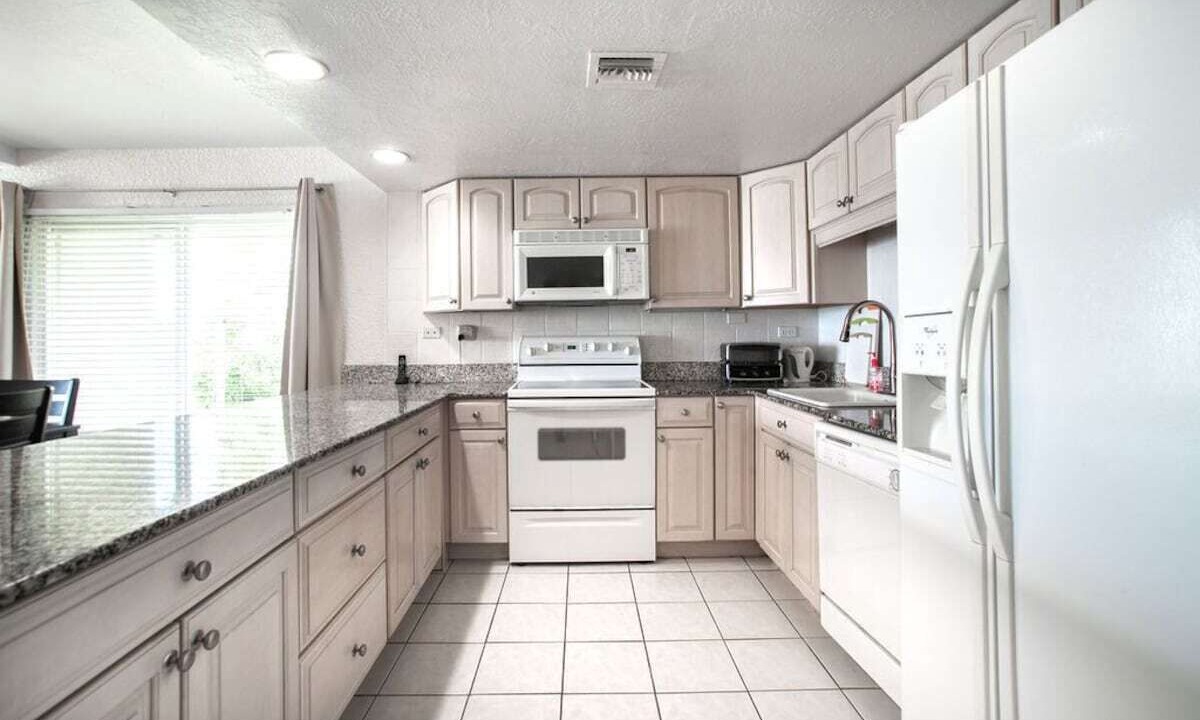 Photo of Kitchen in Seven Mile Beach