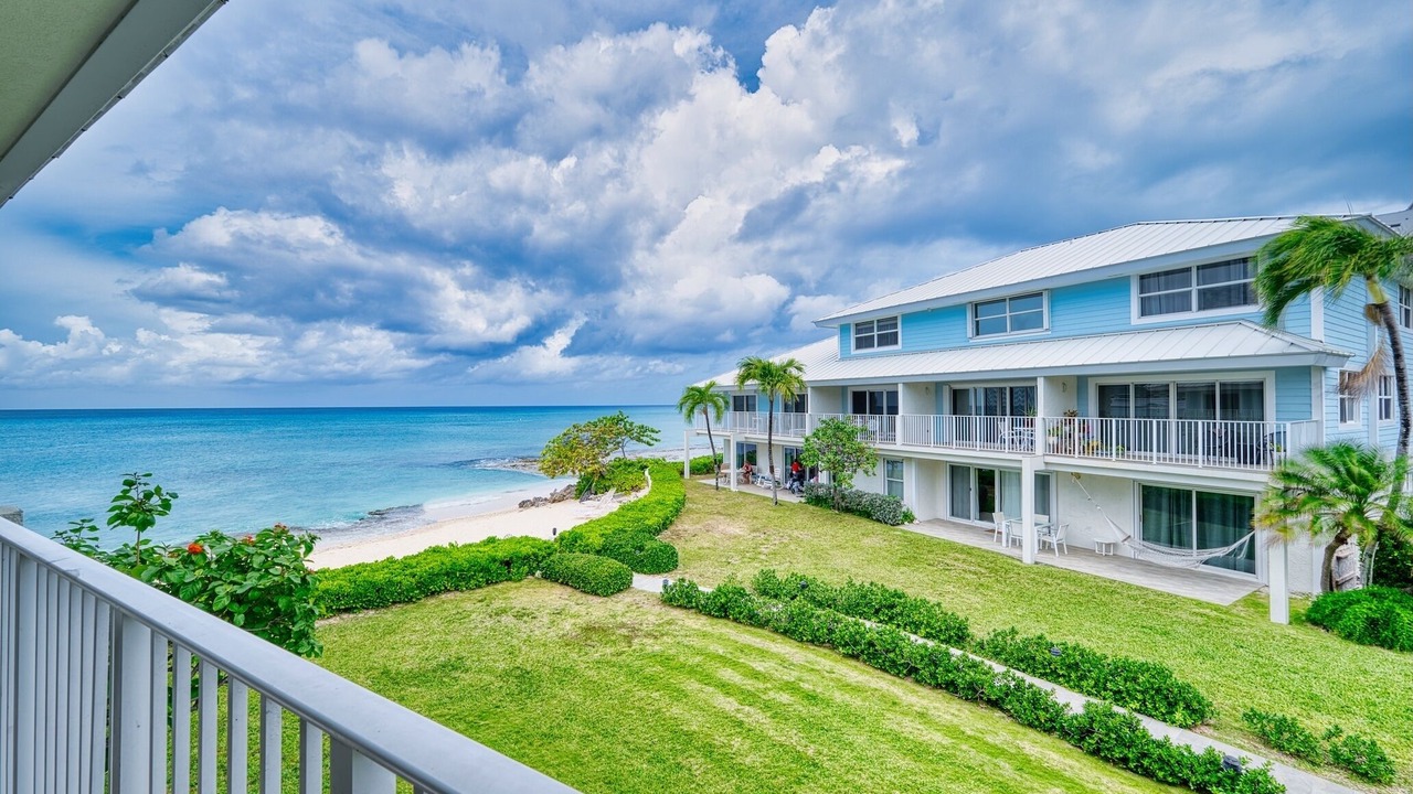 Photo of Outdoor in Seven Mile Beach