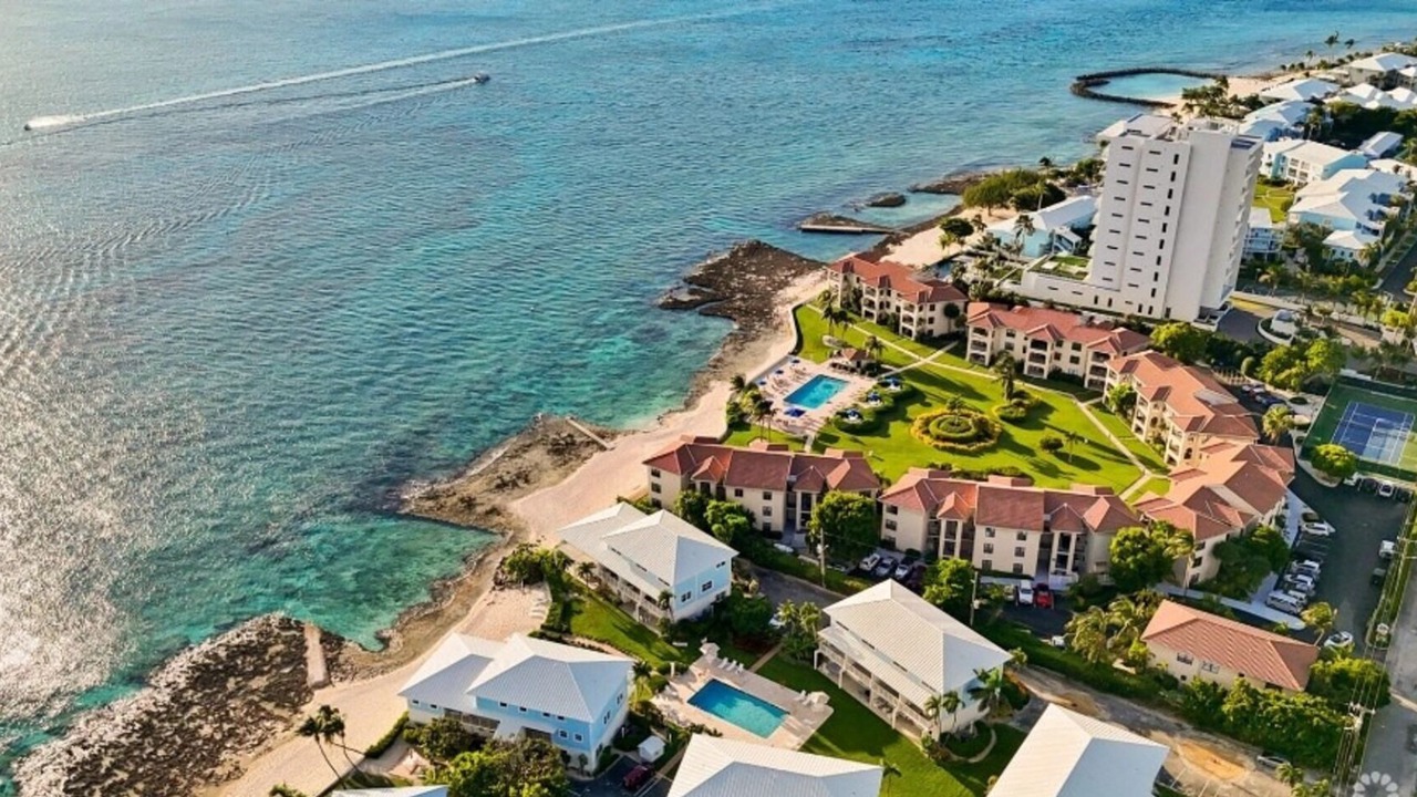 Photo of Outdoor in Seven Mile Beach