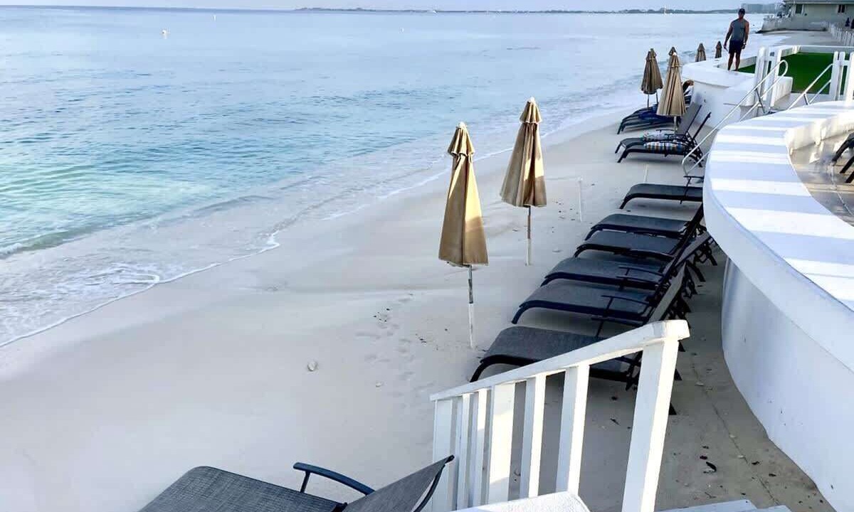 Photo of Others in Seven Mile Beach