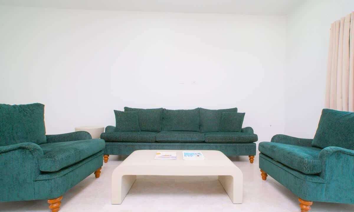 Photo of Livingroom in West Bay