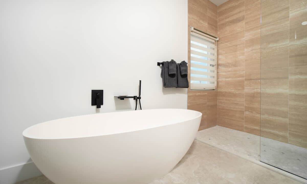 Photo of Bathroom in West Bay