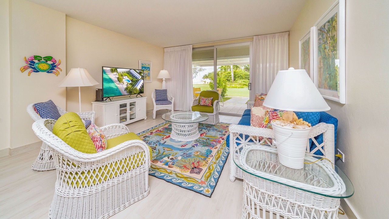 Photo of Livingroom in Seven Mile Beach
