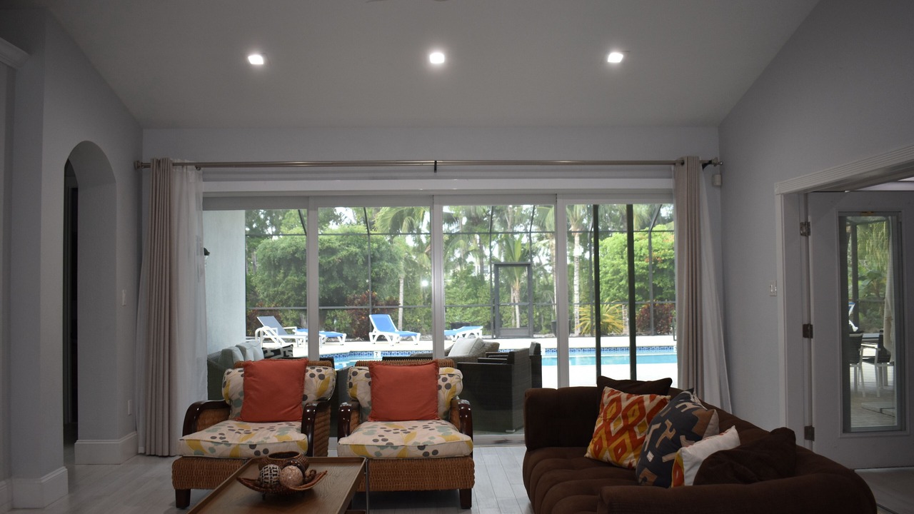 Photo of Livingroom in Seven Mile Beach