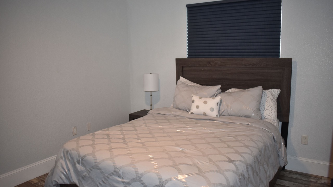 Photo of Bedroom in Seven Mile Beach