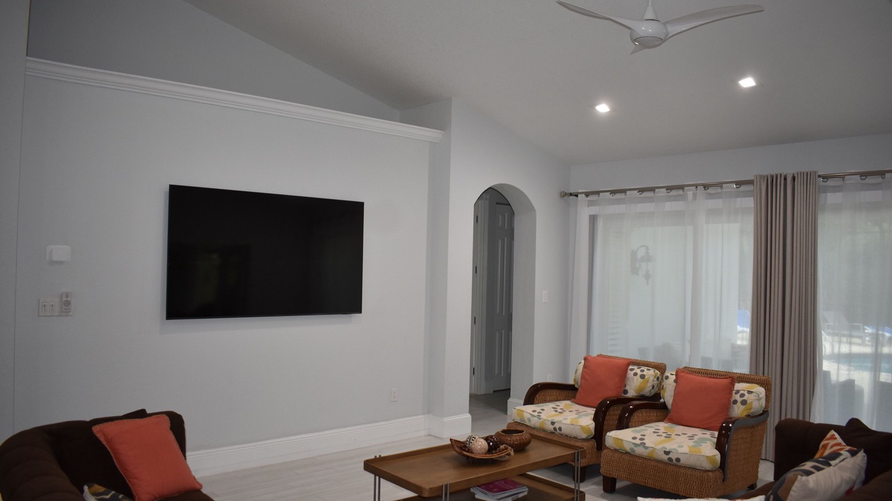 Photo of Livingroom in Seven Mile Beach