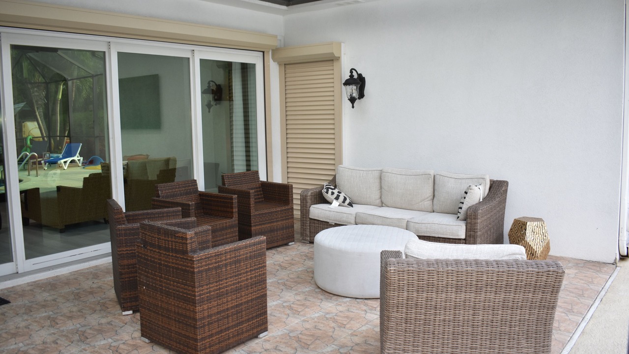 Photo of Patio Balcony in Seven Mile Beach