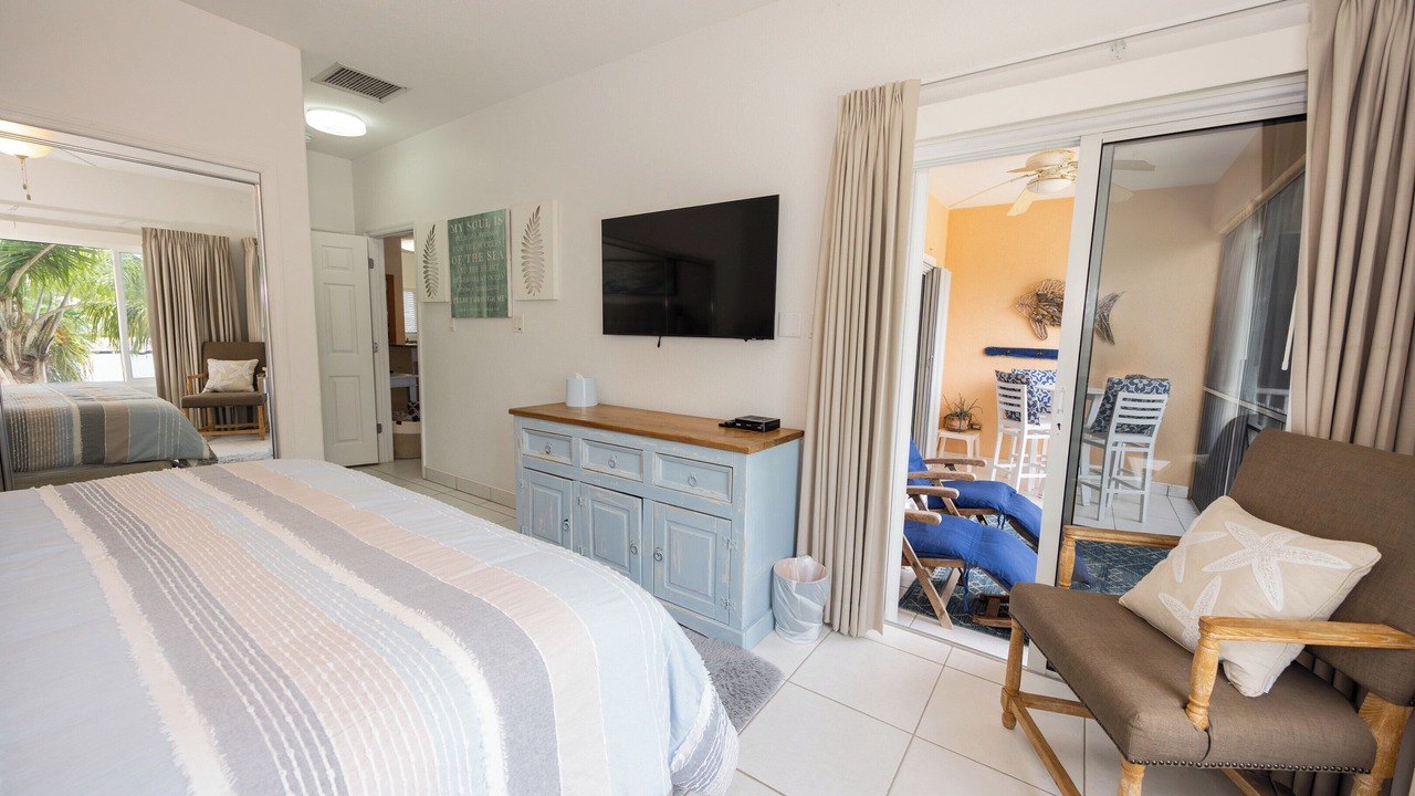 Photo of Bedroom in Rum Point