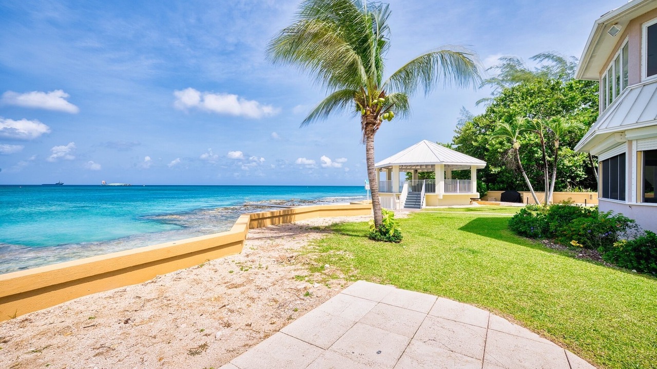 Photo of Outdoor in Seven Mile Beach