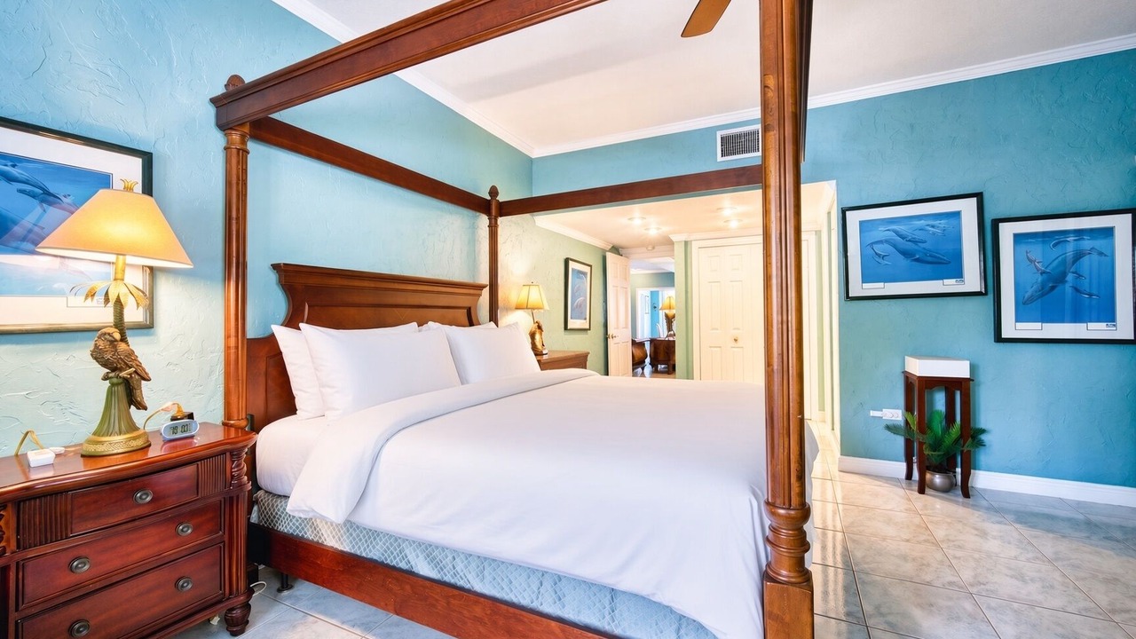Photo of Bedroom in Seven Mile Beach