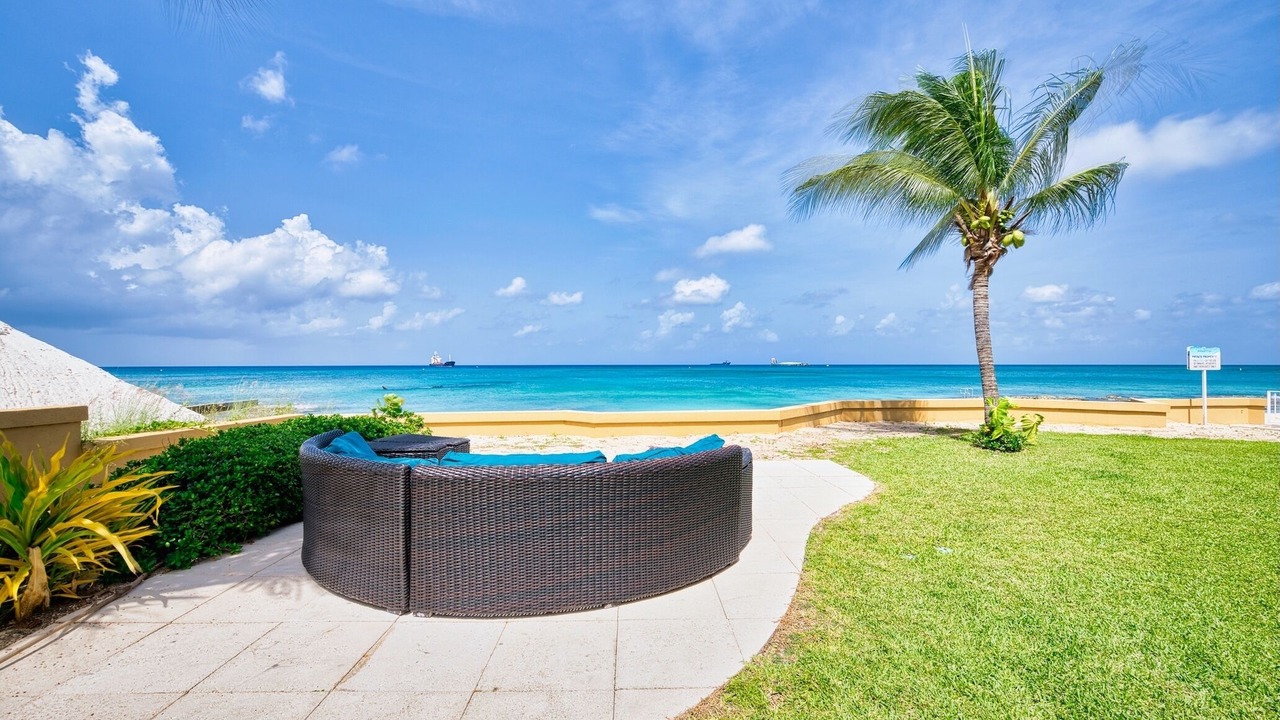 Photo of Outdoor in Seven Mile Beach