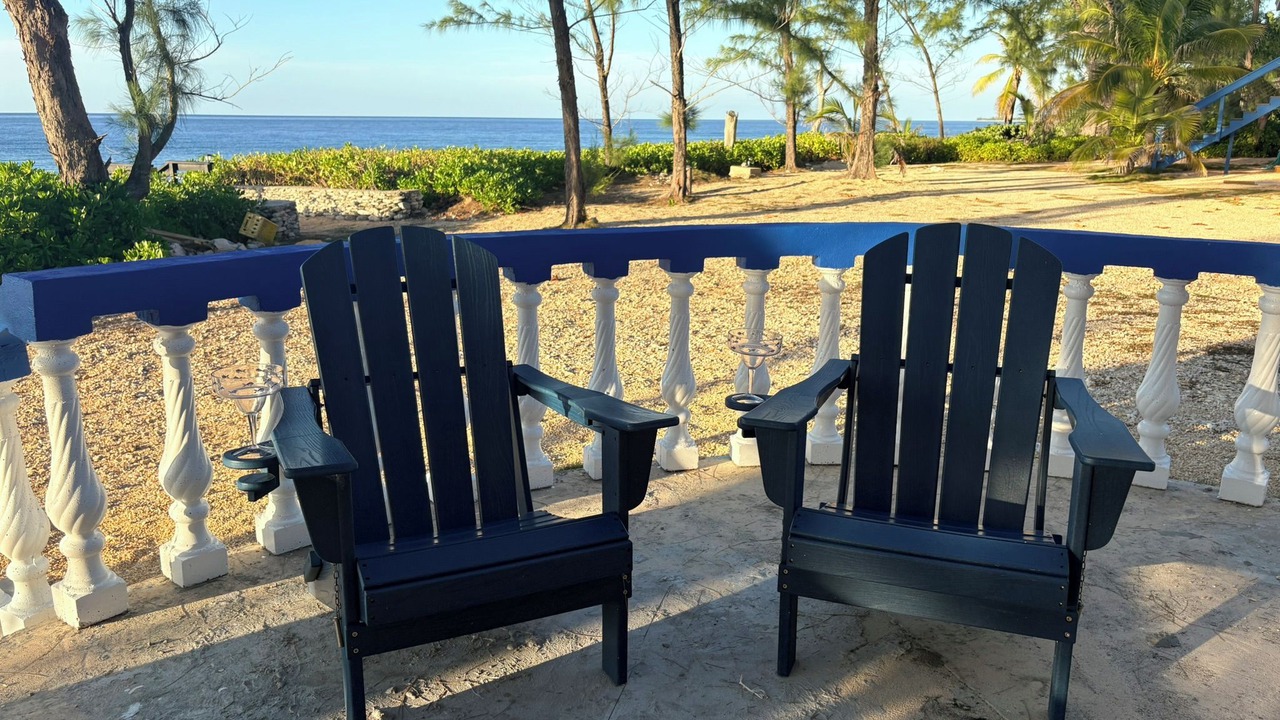 Photo of Patio Balcony in Cotton Tree Bay