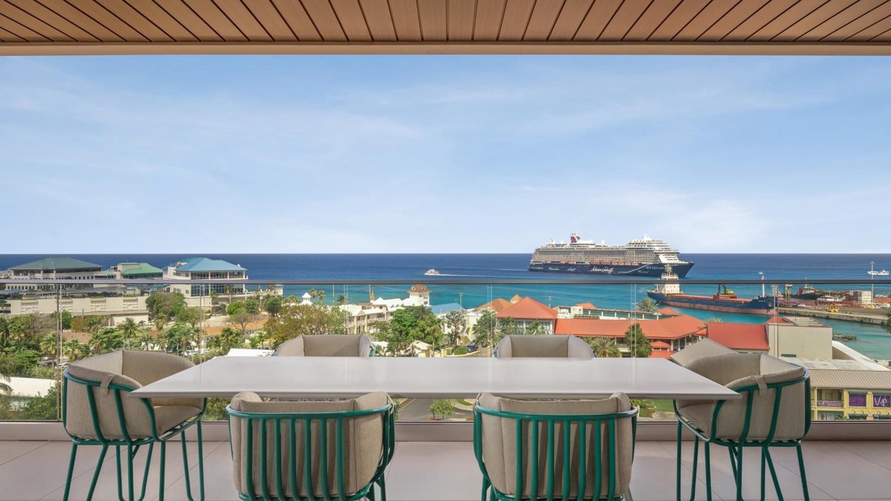 Photo of Patio Balcony in George Town