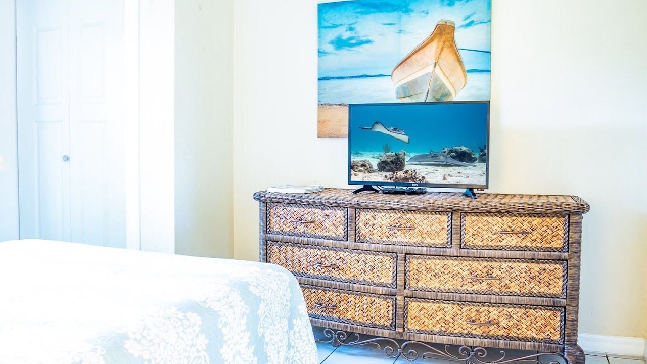 Photo of Bedroom in West Bay