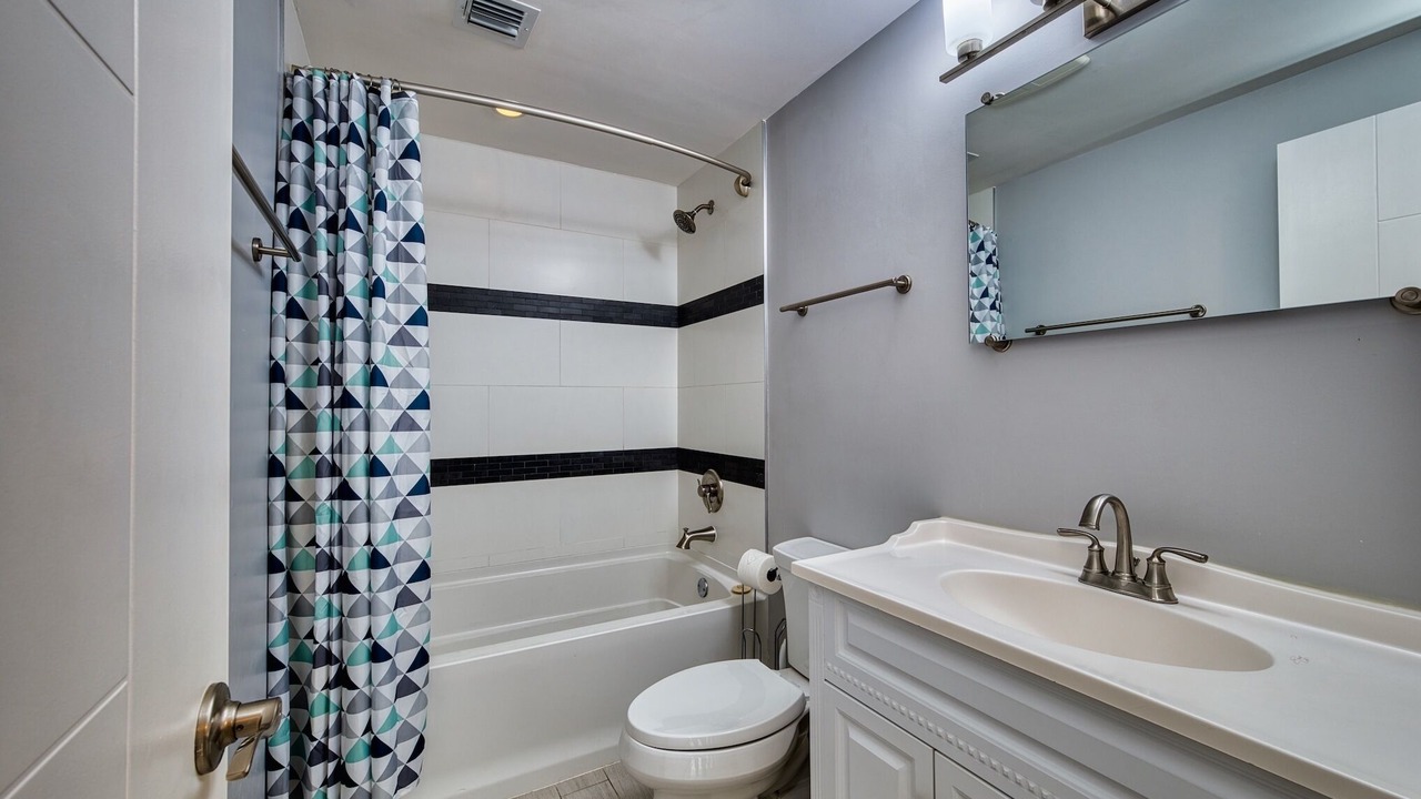 Photo of Bathroom in Seven Mile Beach