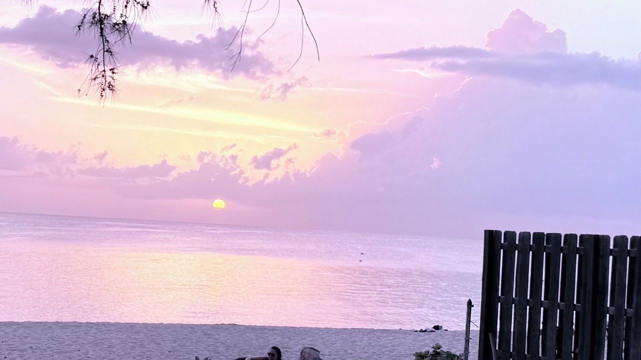 Photo of Others in Seven Mile Beach