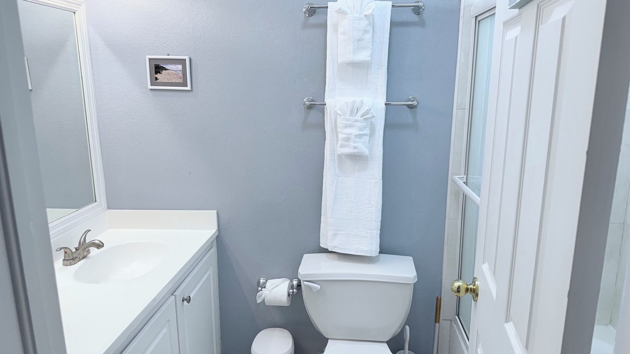 Photo of Bathroom in Seven Mile Beach